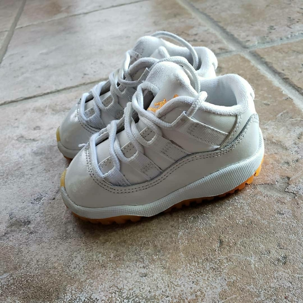 Jordan retro 11s 4c